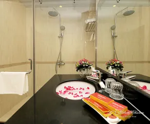 Hanoi Golden Charm Hotel - Image 5