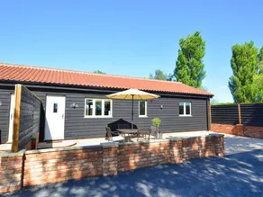 Peaceful Cottage in Reepham With Terrace - Image 4