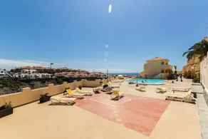 Pool Sun Apartment - Image 3