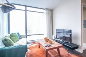 Sarkar Suites Yorkville - Image 2