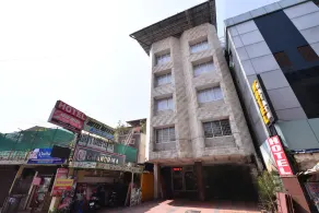OYO 71161 Chandrika Residency - Image 5