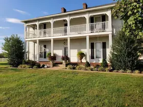 Magnolia Plantation Bed And Breakfast - Image 2