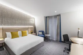 Radisson Blu Plaza Hotel Sydney - Image 3