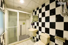 Art Hotel - Image 5