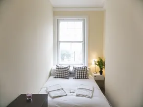 FG Apartments - Earls Court Residence - Image 3