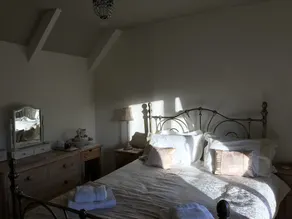 Combe House B&B - Image 3