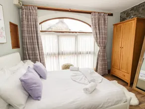 End Cottage - Image 4