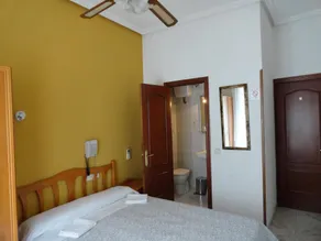 Hostal Fuencarral Kryse - Image 4