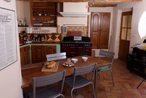 La Belle Cour - Image 3