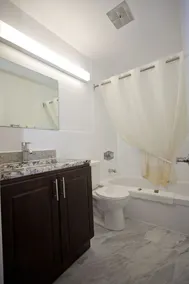 Rodeway Inn - Image 5