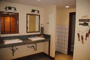 Comstock Premier Lodge - Image 4