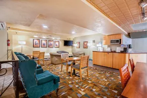 Howard Johnson by Wyndham Vancouver Downtown - Image 4