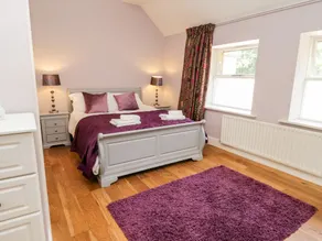 Plum Cottage - Image 2
