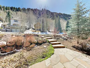 4br W/ Balcony & Fireplace - Near Slopes 4 Bedroom Duplex - Image 4