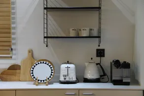 YE'4 Guesthouse - Image 5
