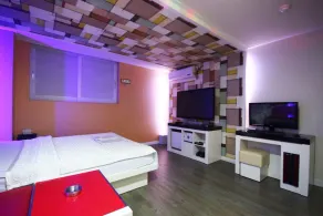S plus motel - Image 4