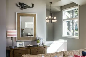 Seven Spruce by Avantstay Cute Cottage w/ Yard & 10 Mins to Tolovana Beach State Park - Image 3