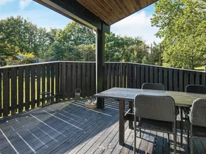 Elegant Holiday Home in Glesborg With Sauna - Image 4
