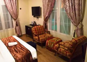 Maria Furnished Apartments - Image 4