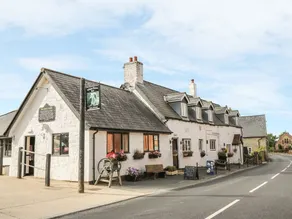 Brading Cottage - Image 4