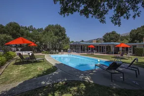 The Blue Sky Lodge - Image 3