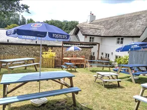 The White Hart - Image 5