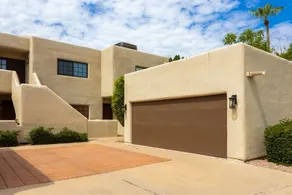 New Listing! Phoenix Rose On The Fairway 2 Bedroom Townhouse - Image 4