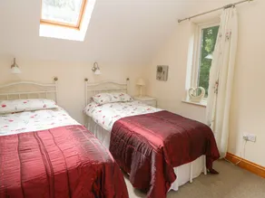 Little Treasure Cottage - Image 5