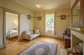 Steele Point Cottage - Image 5