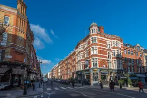 Outstanding Oxford Circus Home - Image 3