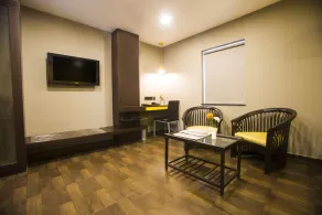 Hotel Dhans - Image 2