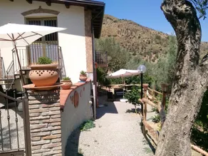 One bedroom appartement with sea view shared pool and enclosed garden at Reitano 5 km away from the - Image 3