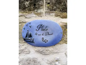Cozy Holiday Home in Port-en-bessin-huppain With Heating Facility - Image 3