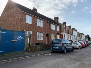 Red Bricks - Image 3