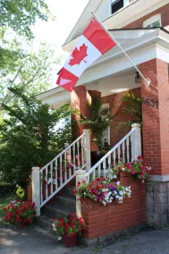 Li-Li Bed & Breakfast - Image 5
