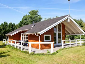 Stylish Holiday Home in Rødby With Indoor Whirlpool - Image 4