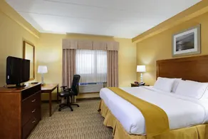 Holiday Inn Express Philadelphia Airport - Image 4