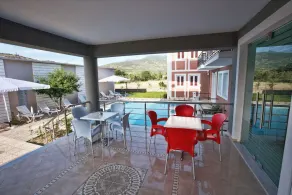 Sun & Sea Hotel - Image 5