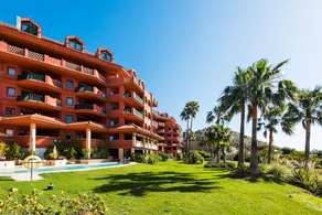 Rentandhomes Altos del Higueron Sea View - Image 4