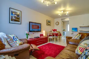 Belfast Self Catering Apartment - Image 2