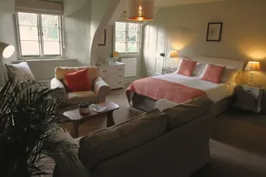 Cross Lane House - Image 4
