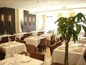 Hotel Versus - Image 2