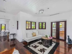 Villa Waterfront - Image 4