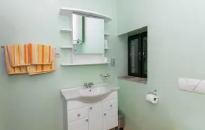 Stunning Home in Duboka With 5 Bedrooms, Wifi and Outdoor Swimming Pool - Image 3