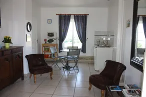 Chambre D'hotes Aux Logis De Trois Monts - Image 4