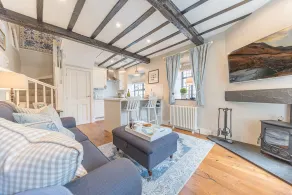Alice's Cottage - Image 4