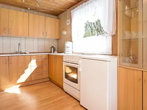 Charming Holiday Home in Ebeltoft With Sauna - Image 4