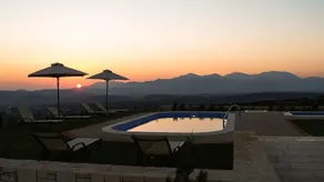 Luxurious Panoramic View Villa - Image 4