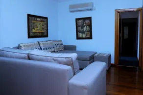King's Tide Boutique Hotel - Image 2