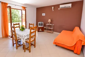 Apartments Cola - Image 4